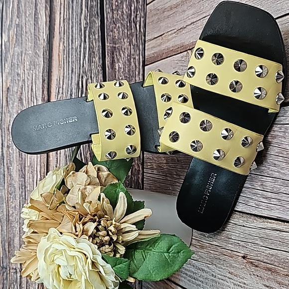 NEW MARC FISHER YELLOW STUDED SANDAL SLIDES - Picture 2 of 12